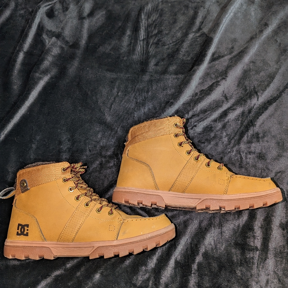 DC boots